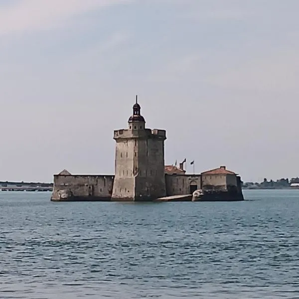 Entre terre et mer，位于布尔塞弗朗的酒店