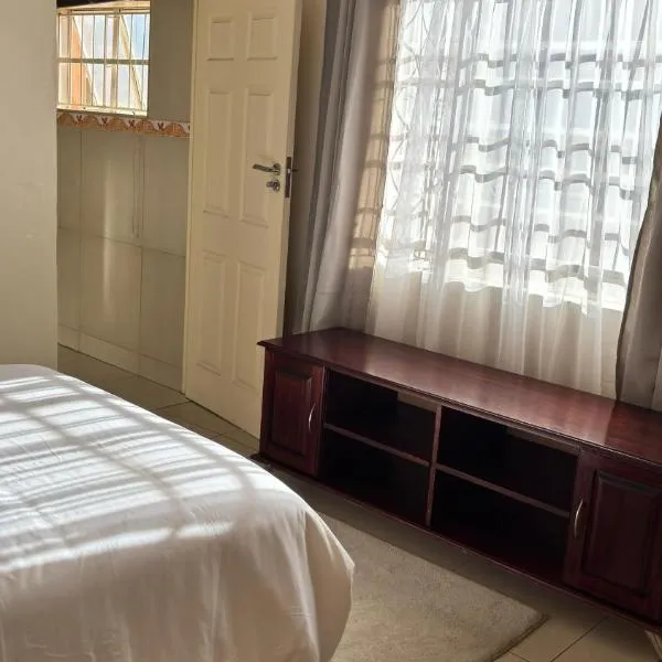 Yaseens B&B，位于莱迪史密斯的酒店
