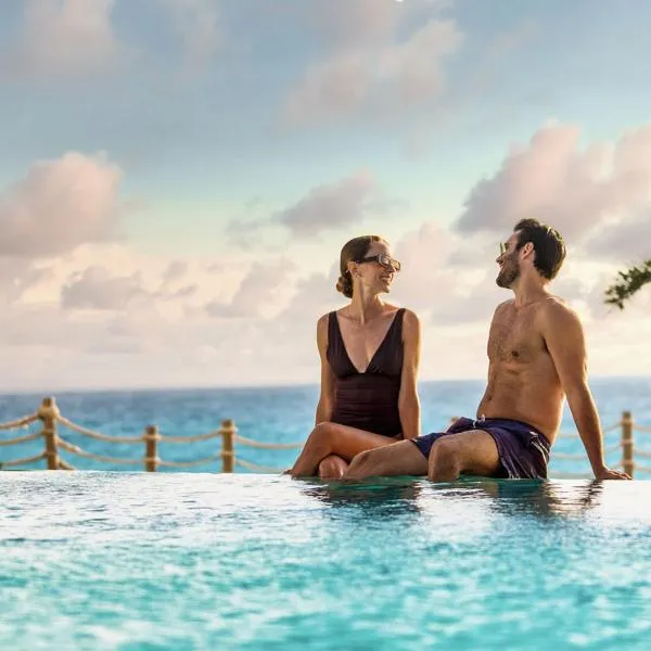 Royal Select at Grand Park Royal Cancún - All Inclusive - Adults Only，位于坎昆的酒店