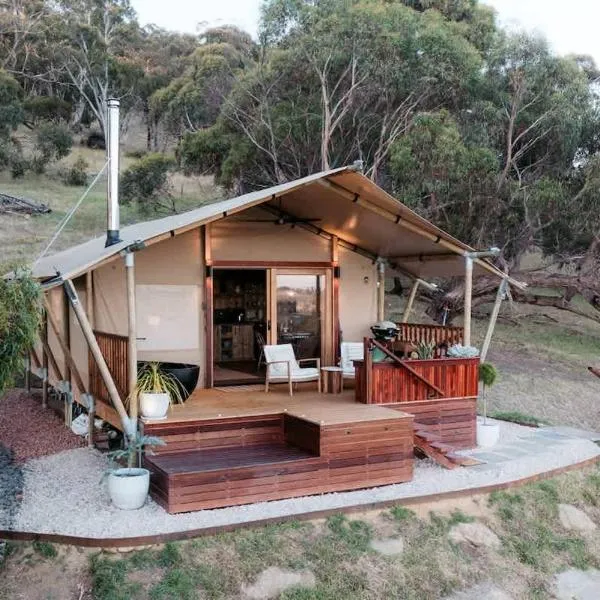 Luxury Safari Tent Waterfalls and Hikes，位于Hindmarsh Valley的酒店