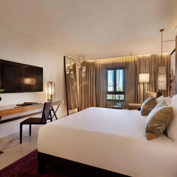 The Setai Tel Aviv, a Member of the leading hotels of the world，位于特拉维夫的酒店