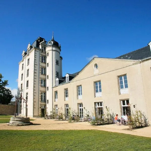 Résidence Prestige Odalys Le Château de Kéravéon，位于埃尔德旺的酒店