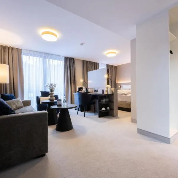 Digital Hotel Kronjuwel by BRIGHT Waldkirch - Self Check-in，位于瓦尔德基尔希的酒店