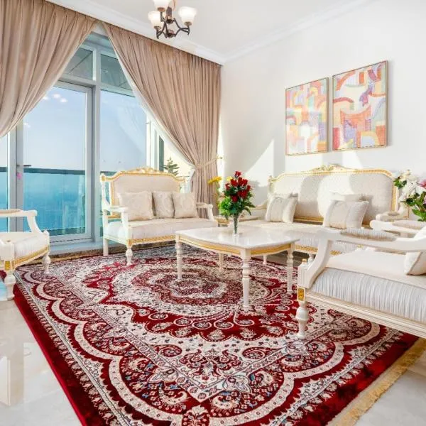 Ocean view luxury 3BR duplex at ajman corniche，位于迪拜的酒店