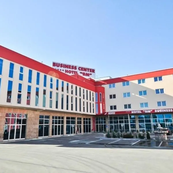 BM国际酒店，位于Zenik的酒店