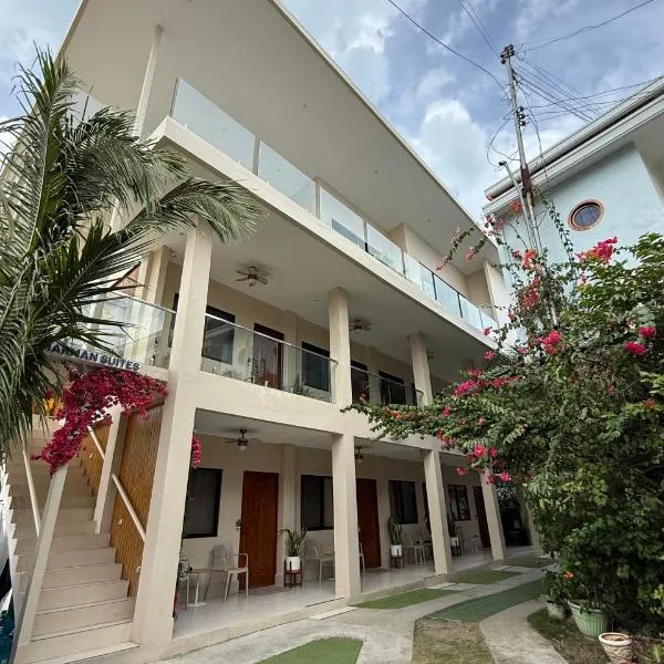 HARMAN SUITES Moalboal，位于莫阿尔博阿的酒店