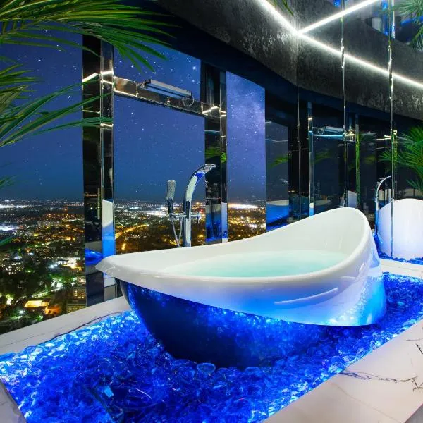 30th+ Floor Apartments in Sky Tower，位于弗罗茨瓦夫的酒店