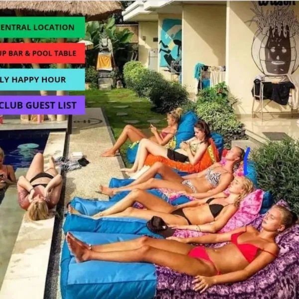 Castaway Hostel，位于坎古的酒店