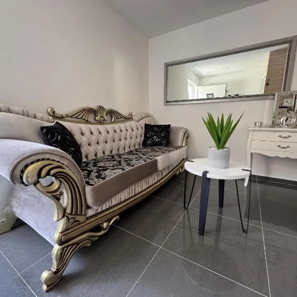 HA-LU Studio Apartman，位于尤尔达尼的酒店