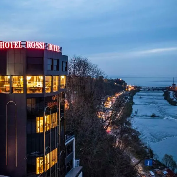 Rossi Luxury Hotel，位于Pazar的酒店