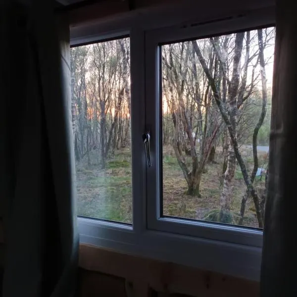 Hideaway Glamping cabin- Caban cudd，位于克里基厄斯的酒店
