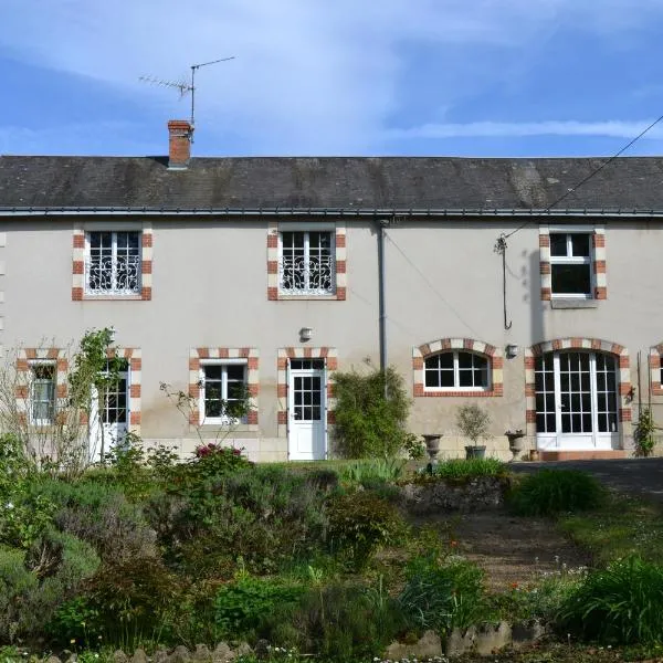 Chambres d'Hôtes du Clos de la Touche - Piscine chauffée，位于Cheillé的酒店