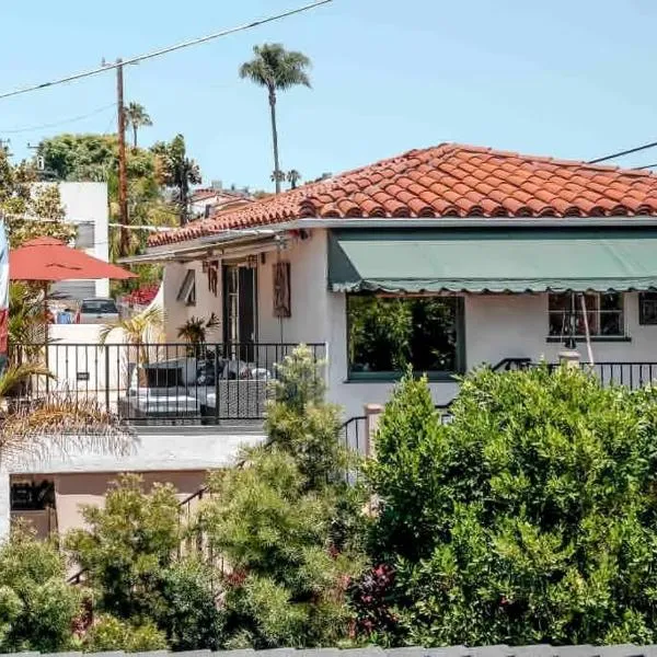 Charming Casita with City and Bay Views，位于圣地亚哥的酒店