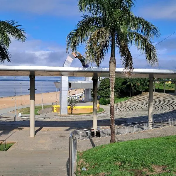 Casa Rosa Suítes 5 min de caminhada da PRAIA DA PONTA NGRA，位于马瑙斯的酒店