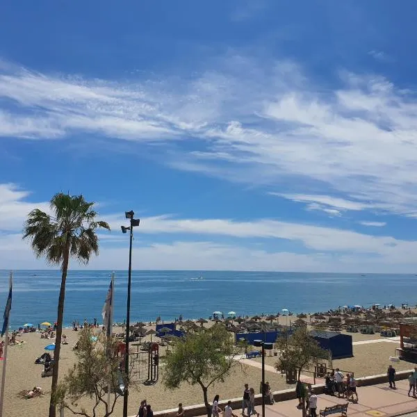 Sun and sea fuengirola，位于福恩吉罗拉的酒店
