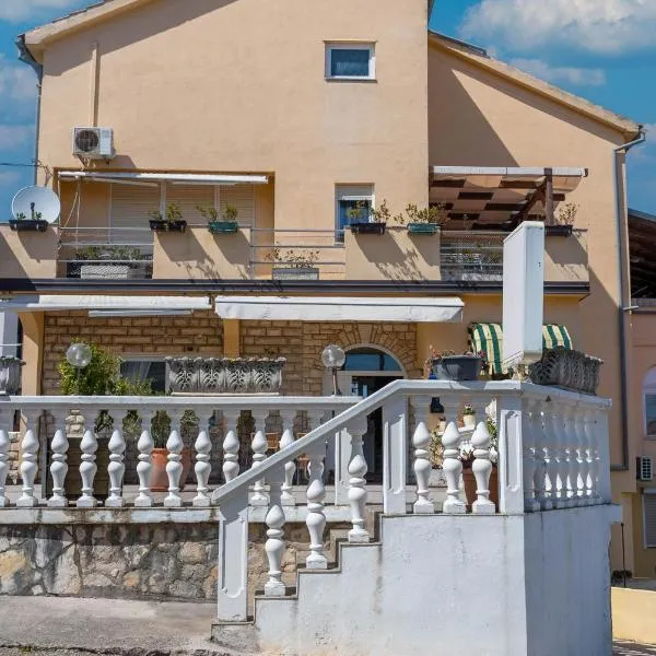 Pension Rušev，位于普莱克的酒店