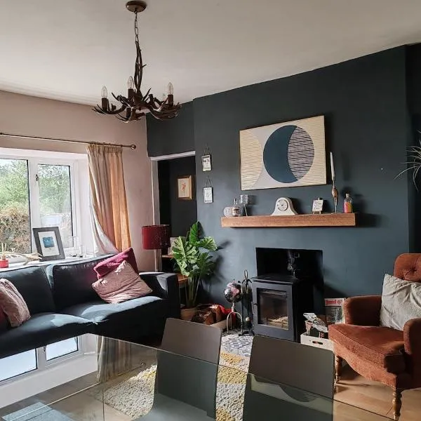 Cosy cottage near Thornhill，位于Closeburn的酒店