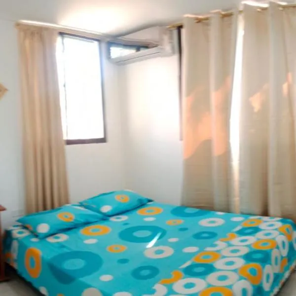 Habitación con aire y piscina，位于圣维罗尼卡的酒店