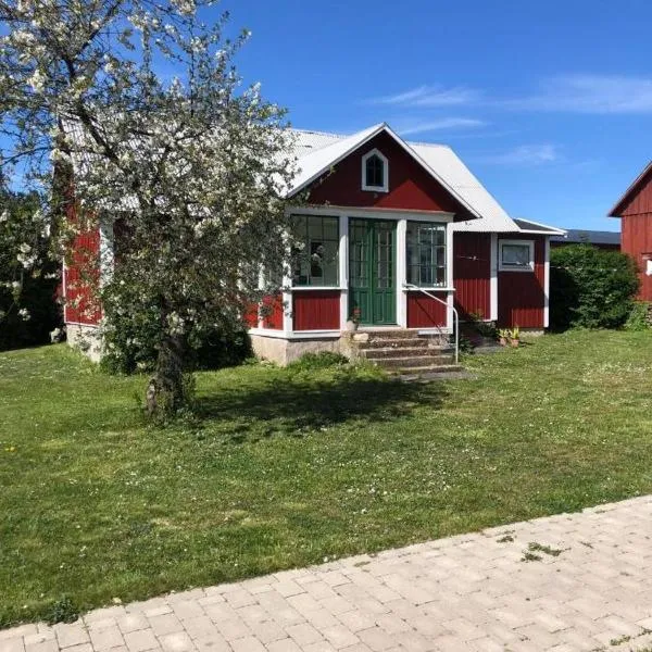 Stuga Köpingsvik，位于雪平斯维克的酒店