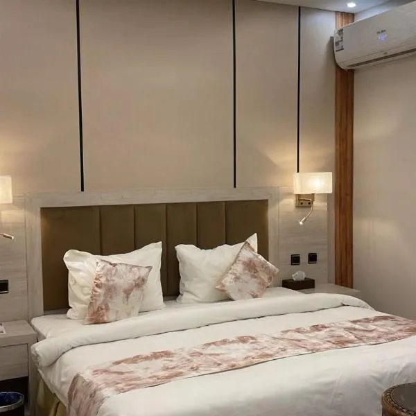 فندق أمواج روفا，位于Şāmitah的酒店