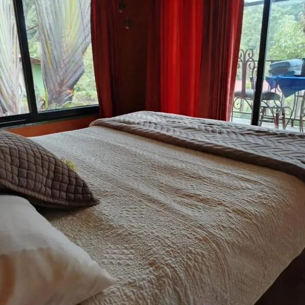 Suite y Loft Casa Toría，位于San Isidro的酒店
