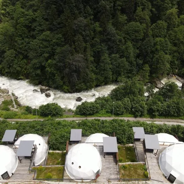Kaledome Eco Mountain Resort，位于贾马里海姆森的酒店