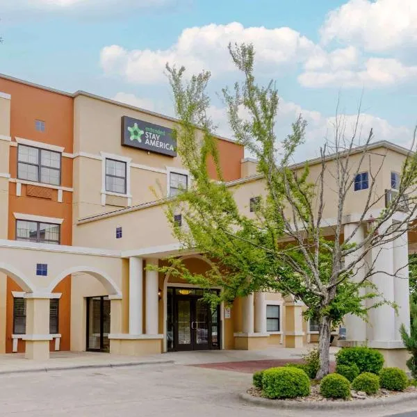 Extended Stay America Suites - Fayetteville - Fort Bragg，位于费耶特维尔的酒店