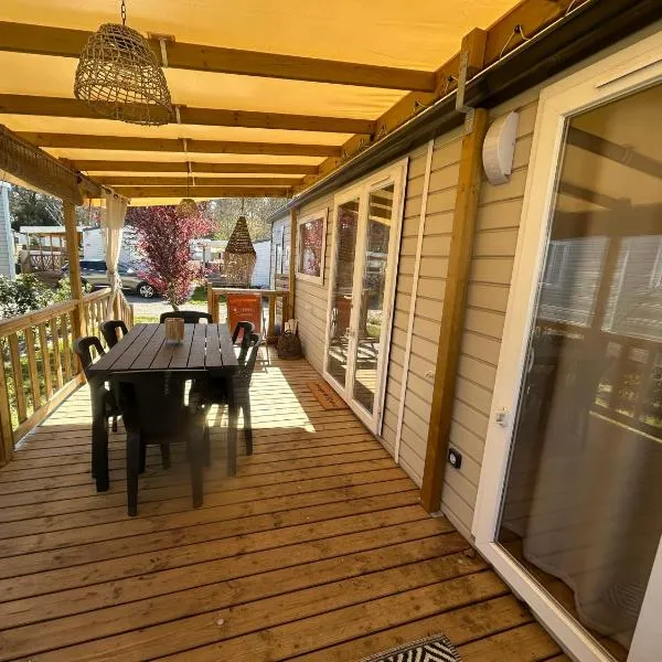 La Cabane，位于Claouey的酒店