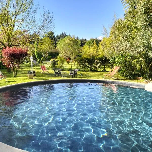 Petit Mazet PROVENCE，位于埃瑞兹的酒店
