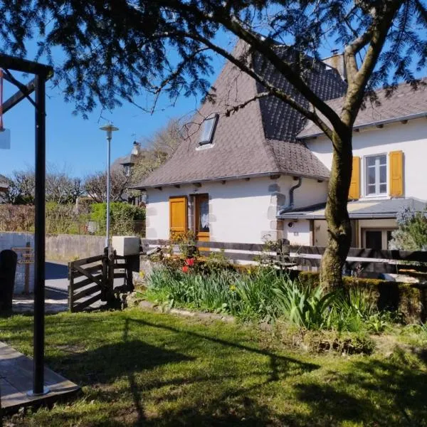 Gîte familial "La montagne des vaches"，位于Saint-Antoine的酒店