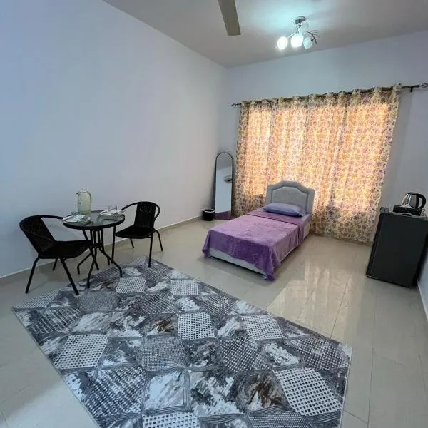 Gisa Hostel All Private Ensuite Rooms，位于Mawāliḩ的酒店