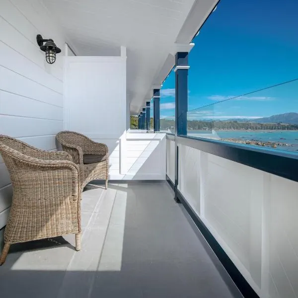 The Pier Hotel，位于凯库拉的酒店