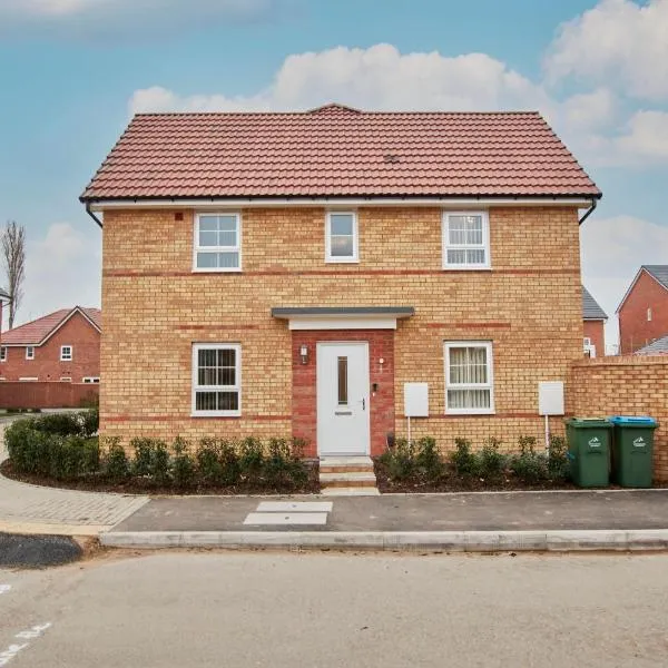 Perfect 3BR House Sleeps 9 Coventry，位于Canley的酒店
