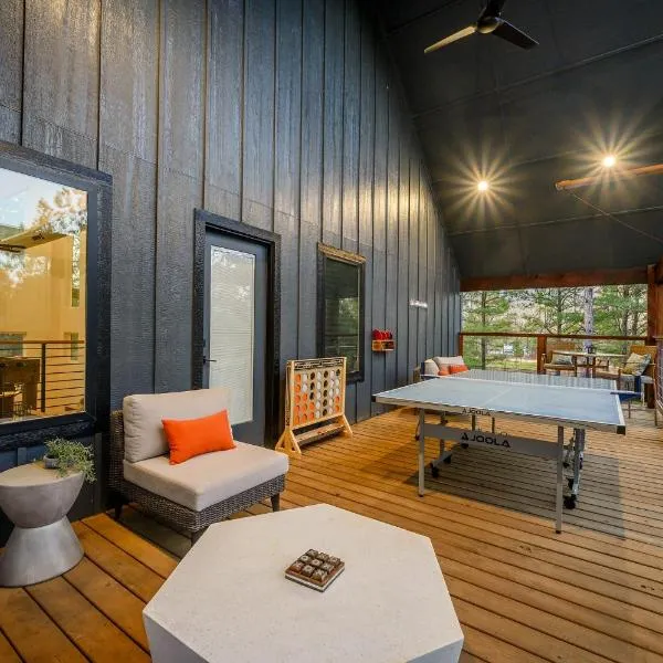 Cozy, 2 King Suites, Game Deck, Hot Tub, Firepit, Save In Taxes，位于布罗肯鲍的酒店