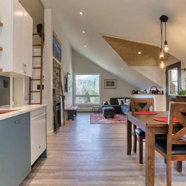 "NEWLY BUILT HOME" on 5 acres by the beach，位于尼尔逊的酒店