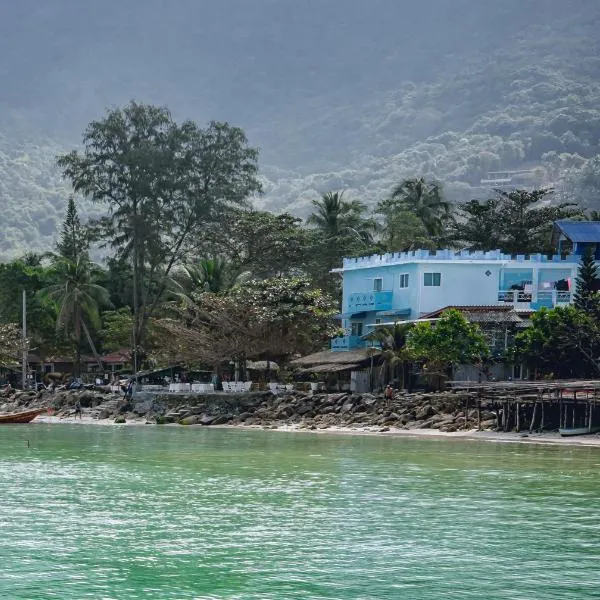 VIVA ( on the beach )，位于恰洛克拉姆的酒店