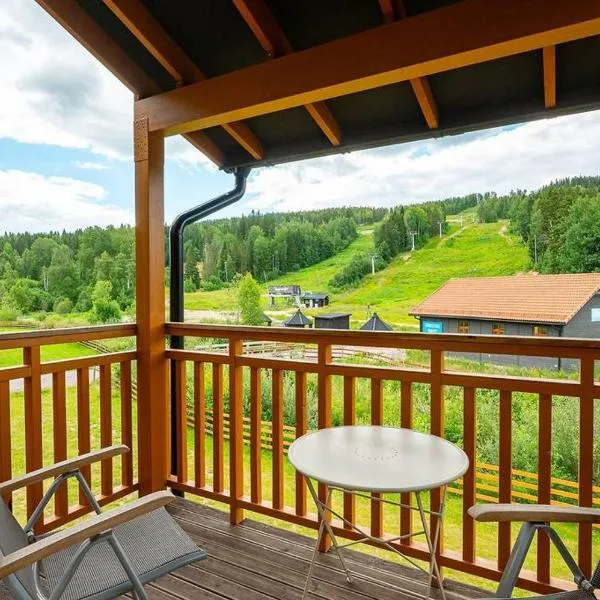 Kungsbergets finaste läge, Åhus B - semesterboende med sauna，位于Järbo的酒店