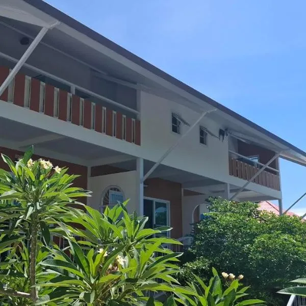 Baan Rhomkham Ayutthaya - บ้านร่มขามอยุธยา，位于大城的酒店