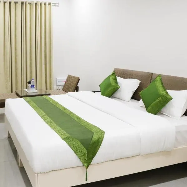 Hotel Kamron Near Airport Road Sector 78 Mohali Chandigarh，位于苏哈纳的酒店