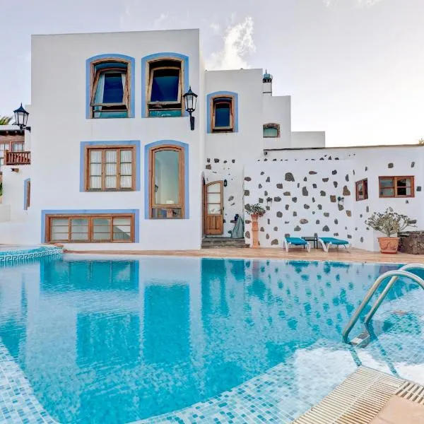 La Casona de Yaiza I Hotel Emblematico，位于亚伊萨的酒店
