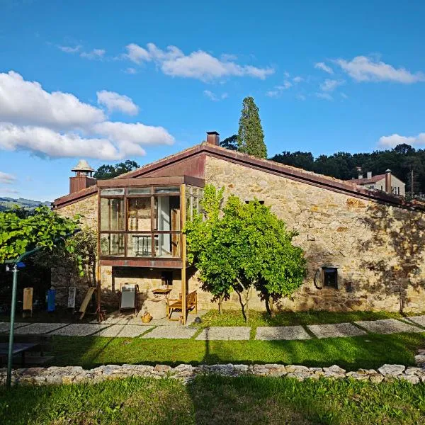 Casa O Cruceiro de Aguiar，位于Merza的酒店