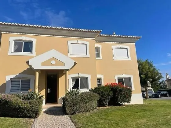 Fairviews Boavista , Boavista golf and spa resort Lagos，位于拉戈斯的酒店