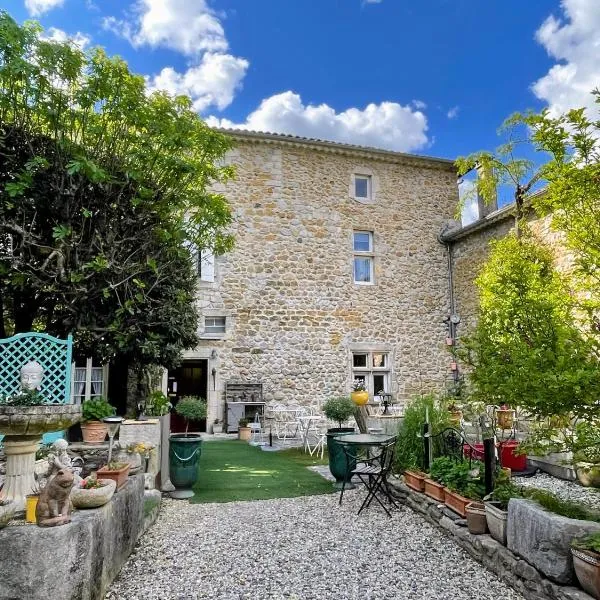 Le Manoir du Raveyron，位于瓦隆蓬达克的酒店