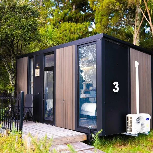 The Kauri Haven by Tiny Away，位于Waitoki的酒店