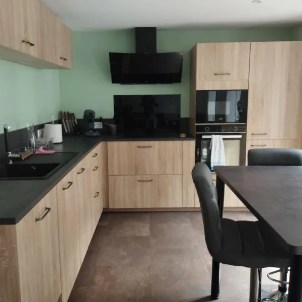 Appartement Vic-sur-Cère，位于塞尔河畔维克的酒店