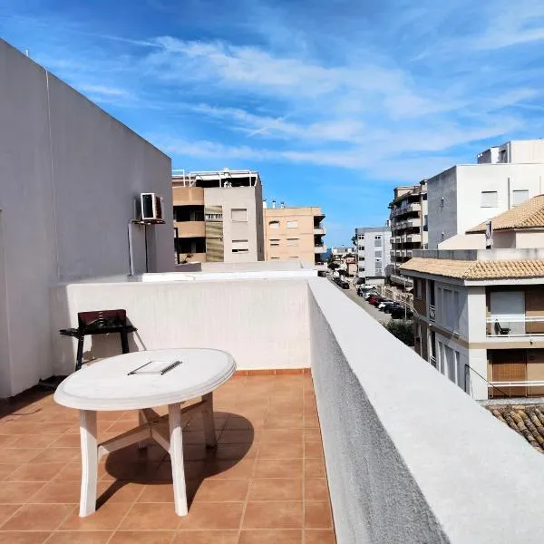apartamento Daimuz playa，位于代穆斯的酒店