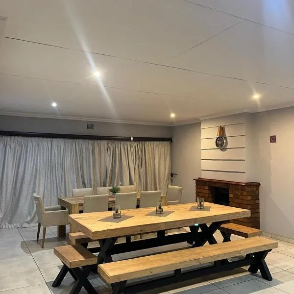 Mogoma Guesthouse，位于威特班克的酒店