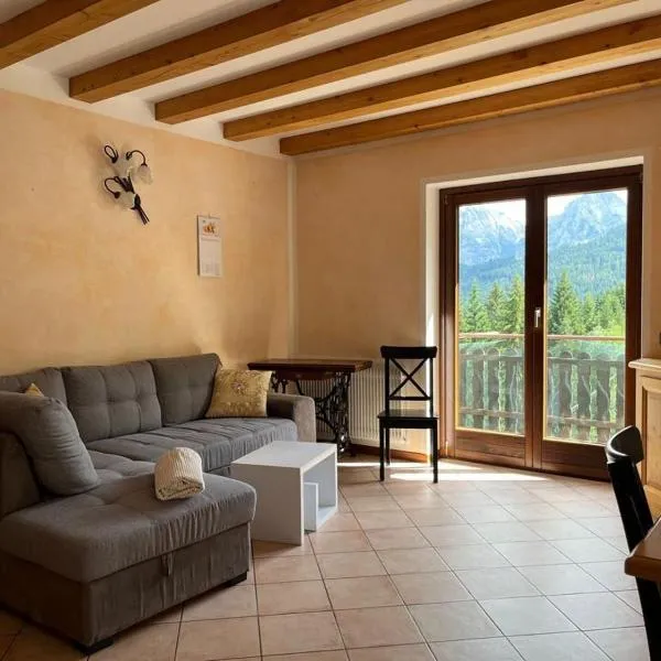 Appartamento Candido Dolomiti CEDANOSTRA，位于Candide的酒店