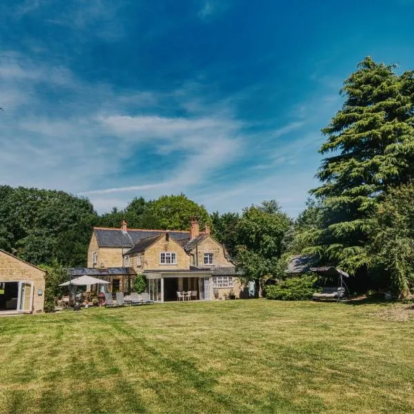 York Cottage House & Spa，位于Bozeat的酒店
