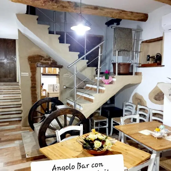"B&B Santu Giuvanni"，位于丰尼的酒店